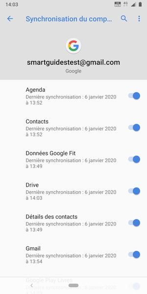 Assurez-vous que Contacts est sélectionné