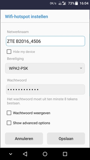Voer een wachtwoord van een WiFi-hotspot in van ten minste 8 tekens en selecteer Opslaan