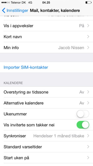 Bla til og velg Importer SIM-kontakter