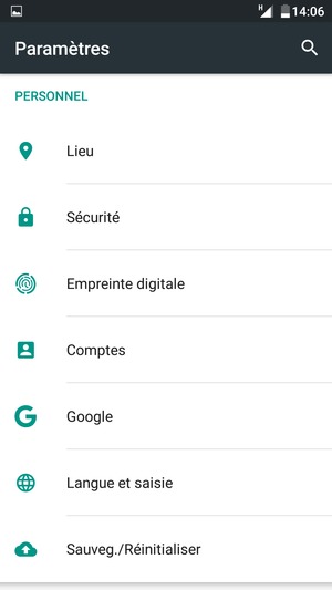 Faites défiler et sélectionnez Comptes