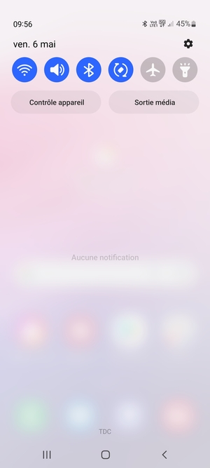 Déroulez à nouveau le menu du haut
