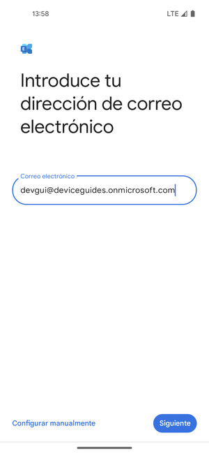 Introduzca su Dirección de correo electrónico y seleccione Configurar manualmente