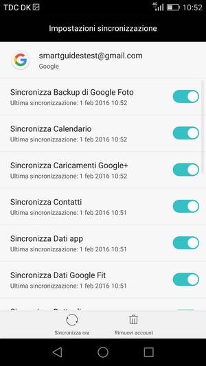 Assicurati che Sincronizza Contatti sia selezionato