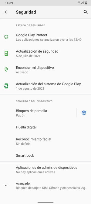 Para cambiar el PIN de la tarjeta SIM, desplácese y seleccione Avanzado