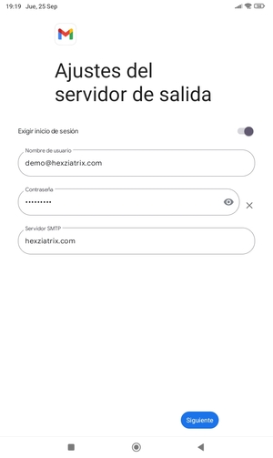 Introduzca la dirección de servidor saliente y seleccione Siguiente
