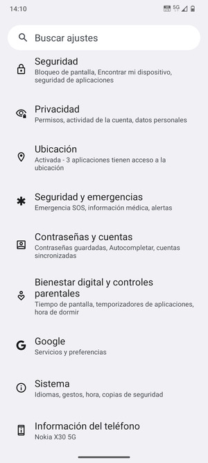 Desplácese y seleccione Contraseñas y cuentas