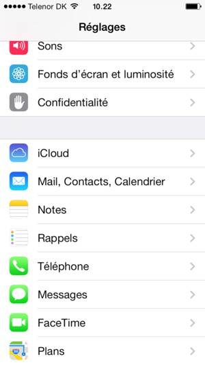 Faites défiler et sélectionnez Mail, Contacts, Calendrier