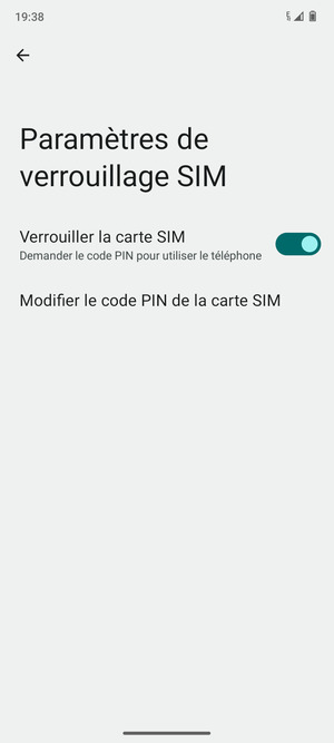 Sélectionnez Modifier le code PIN de la carte SIM