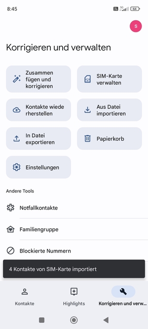 Ihre Kontakte werden in Ihrem Google Konto gespeichert und auf Ihrem Handy gespeichert, wenn Google das nächste Mal synchronisiert wird.