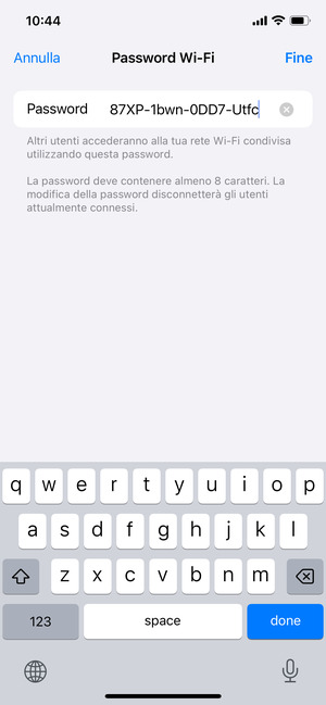 Inserisci una password dell'hotspot Wi-Fi di almeno 8 caratteri e seleziona Fine