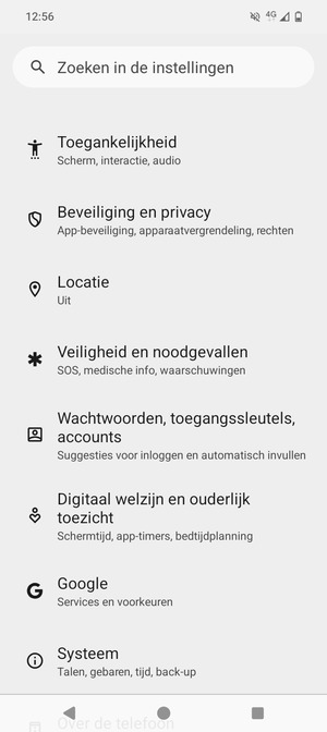 Scroll naar en selecteer Beveiliging en privacy