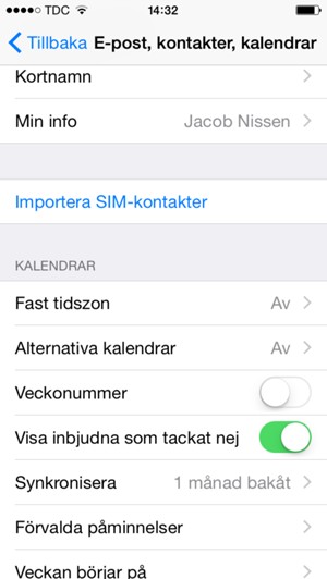Scrolla till och välj Importera SIM-kontakter