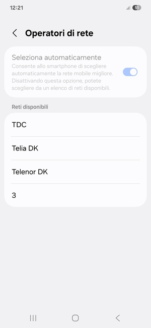 Seleziona un operatore di rete dall'elenco