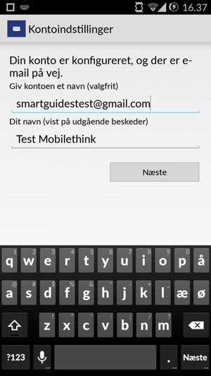 Giv din konto et navn og indtast dit navn. Vælg Næste