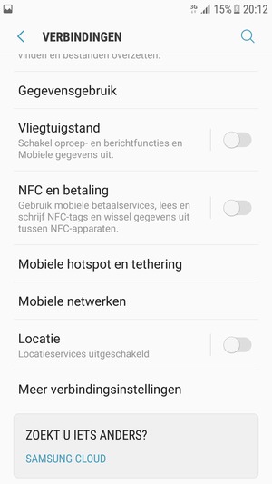 Scroll naar en selecteer Mobiele netwerken