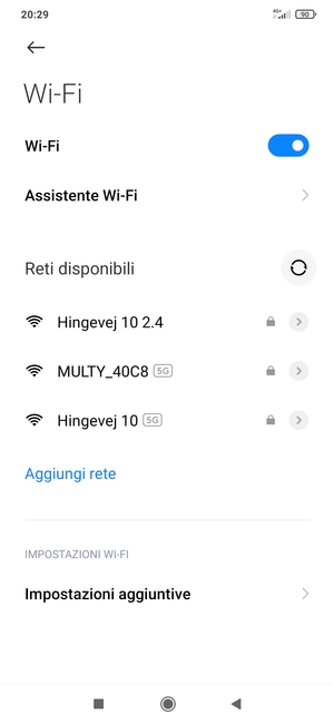 Seleziona la rete wireless a cui desideri connetterti