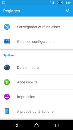 Faites défiler et sélectionnez À propos du téléphone