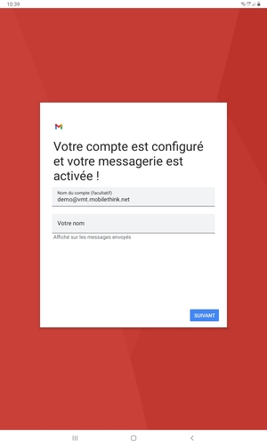 Donnez un nom à votre compte et saisissez votre nom. Sélectionnez SUIVANT