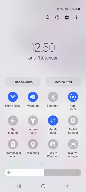 Vælg Vibration for at skifte til lydløs tilstand