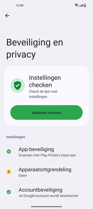 Om uw schermvergrendeling te activeren, ga naar het Beveiliging en privacy-menu en selecteer Apparaatontgrendeling