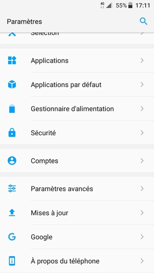 Faites défiler et sélectionnez Mises à jour