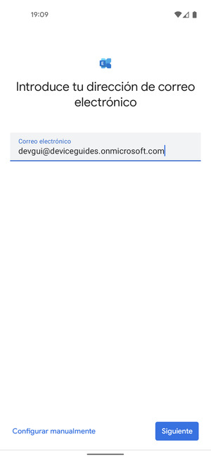 Introduzca su Dirección de correo electrónico y seleccione Configurar manualmente