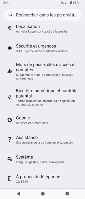 Faites défiler et sélectionnez Mots de passe, clés d'accès et comptes