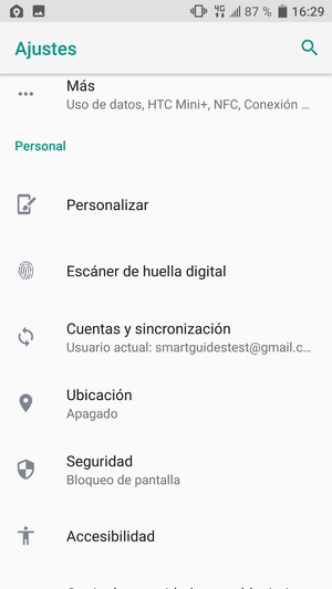 Vuelva al menú Ajustes y seleccione Cuentas y sincronización