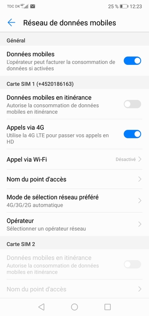 Faites défiler jusqu'à Carte SIM 1 ou Carte SIM 2 et sélectionnez Nom du point d'accès