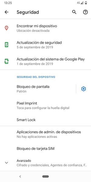 Desplácese y seleccione Bloqueo de tarjeta SIM