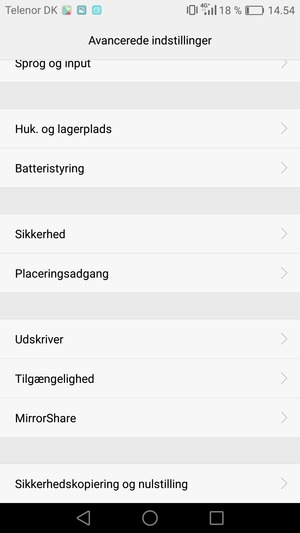 Scroll til og vælg Sikkerhedkopiering og nulstilling