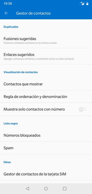 Desplácese y seleccione Gestor de contactos de la tarjeta SIM