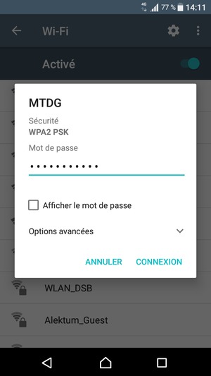 Saisissez le mot de passe du Wi-Fi et sélectionnez CONNEXION