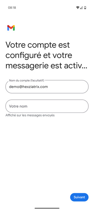 Donnez un nom à votre compte et saisissez votre nom. Sélectionnez Suivant