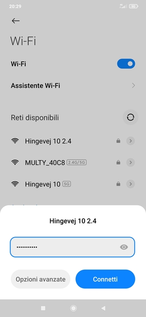 Inserisci la password del Wi-Fi e seleziona Connetti