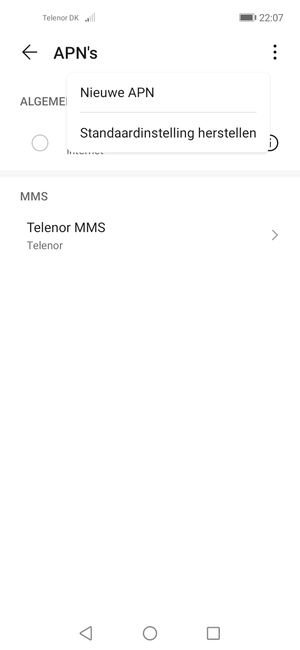 Selecteer de Menu-knop en selecteer Nieuwe APN