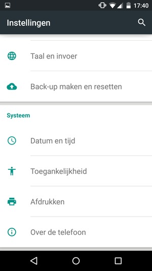 Scroll naar en selecteer Over de telefoon