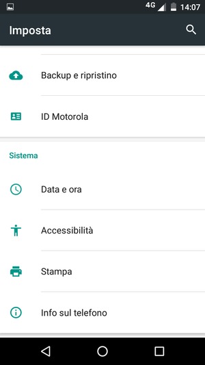 Scorri e seleziona Info sul telefono