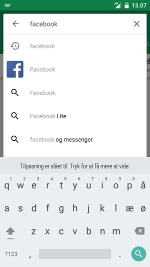 Indtast navnet på appen og vælg Søg