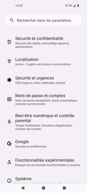 Faites défiler et sélectionnez Sécurité et confidentialité