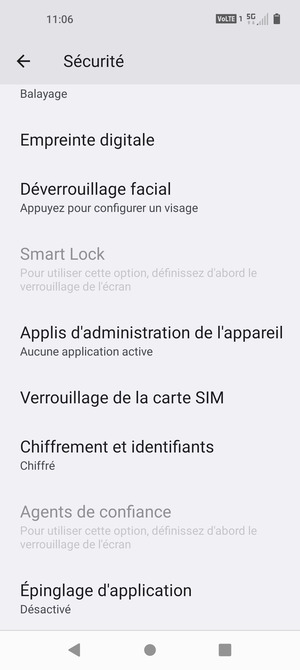 Faites défiler et sélectionnez Verrouilage de la carte SIM