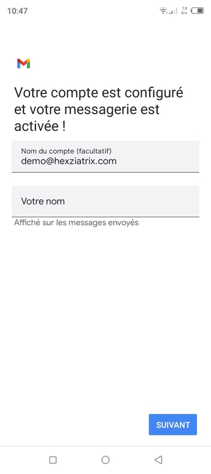 Donnez un nom à votre compte et saisissez votre nom. Sélectionnez SUIVANT