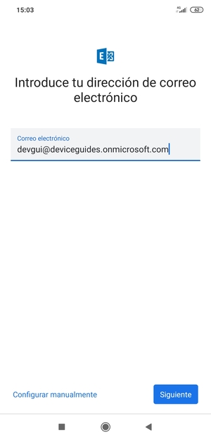 Introduzca su Dirección de correo electrónico y seleccione Configurar manualmente