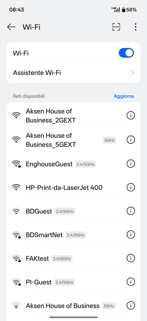 Seleziona la rete wireless a cui desideri connetterti