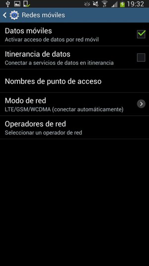Para cambiar la red en caso de problemas de conectividad, seleccione Operadores de red