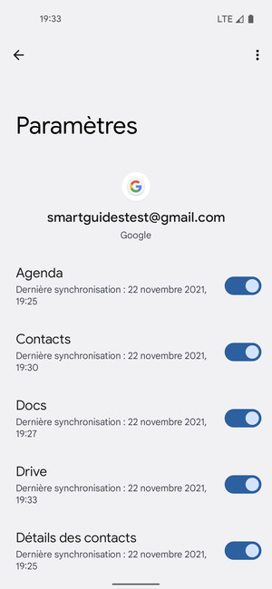 Assurez-vous que Contacts est sélectionné