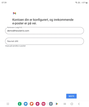 Gi din konto et navn og skriv inn ditt navn. Velg NESTE