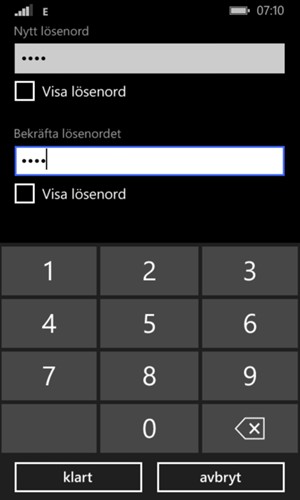 Ange ditt nya lösenord två gånger och välj klart