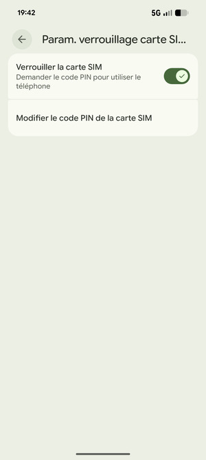 Sélectionnez Modifier le code PIN de la carte SIM