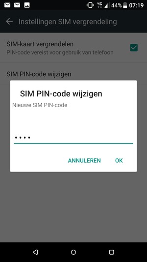 Voer uw Nieuwe SIM PIN-code in en selecteer OK
